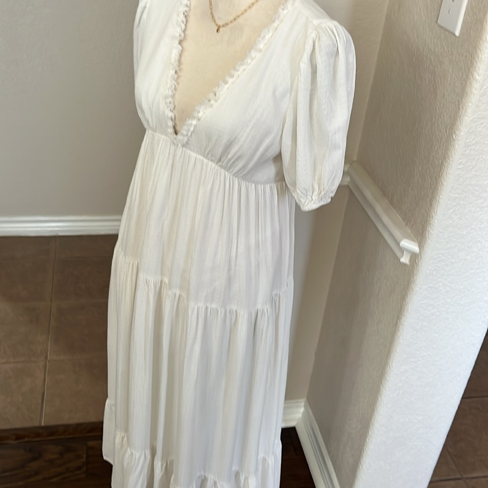 Shein ivory three tiered dress Size M /6 - Picture 7 of 17